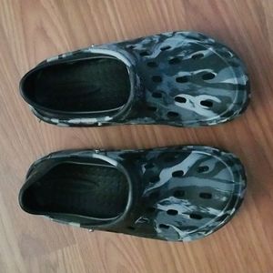 Skechers slip on shoes